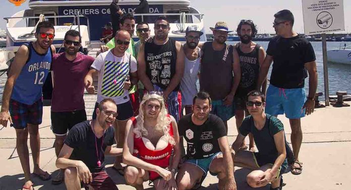 Despedidas en Barco Salou Despedidas en Barco Salou